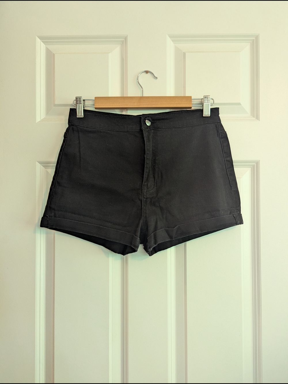 Forever 21 Black High-Waist Cuffed Shorts